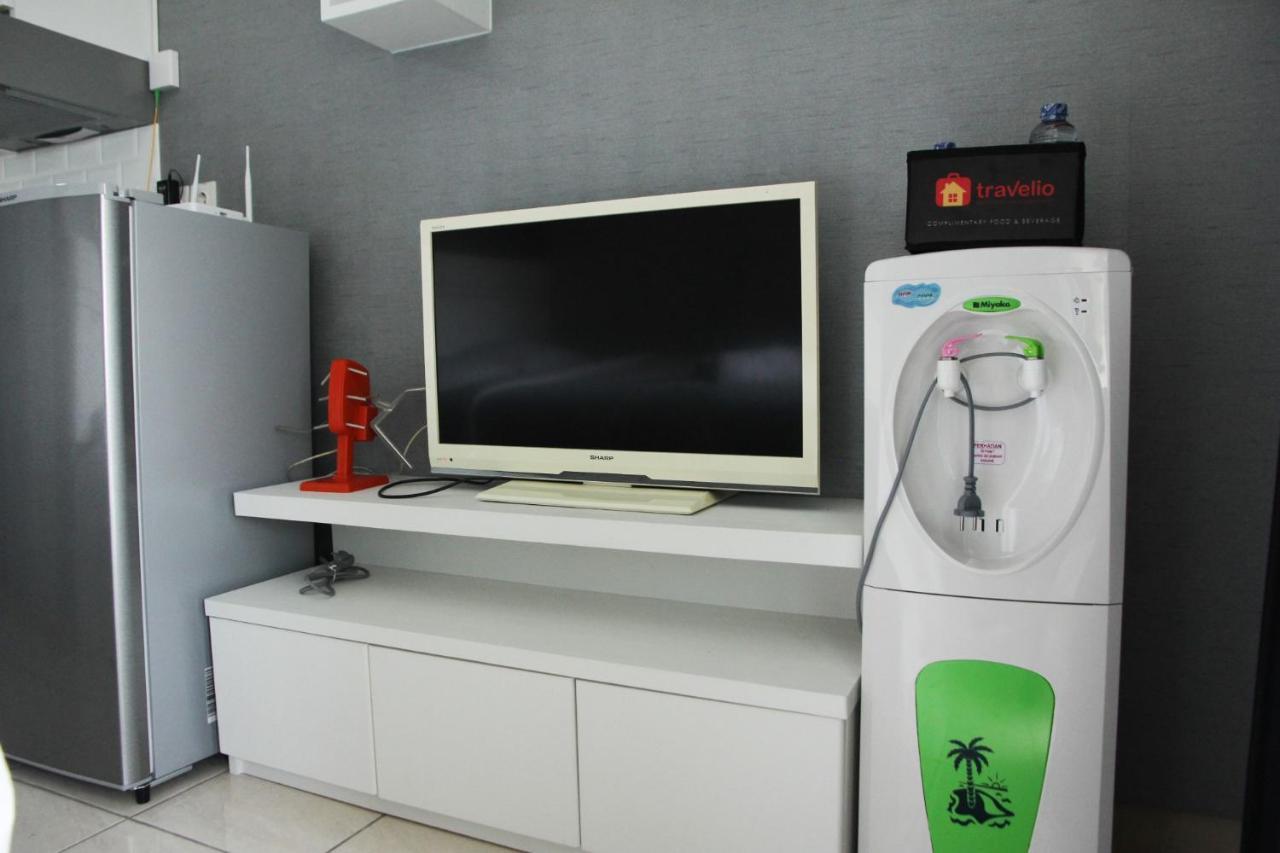 Modern And Comfortable Studio Apartment Springlake Summarecon Near Summarecon By Travelio Bekasi Exterior foto